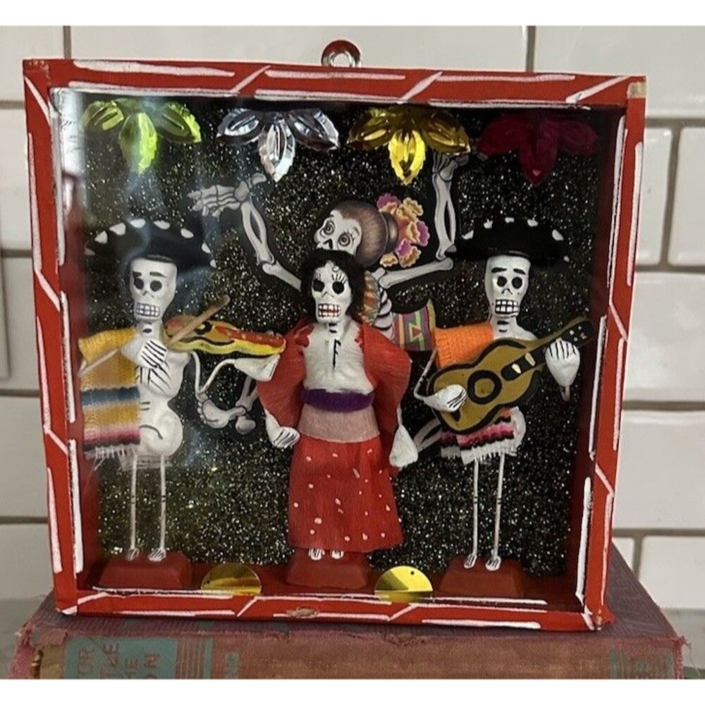 Vintage Mexican Shadow Box Handcrafted Skeleton Band Day Of Dead Folk Art